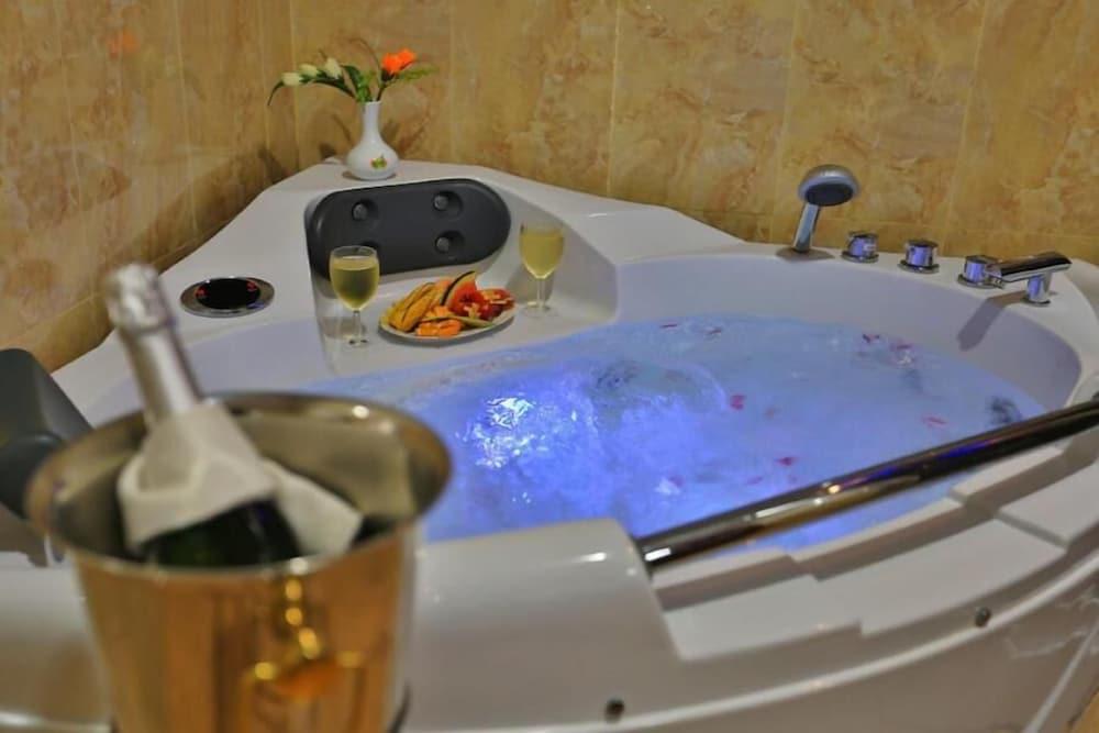Centauria Hill Resort Ratnapura Eksteriør bilde